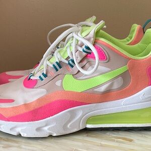 Women’s Nike Air Max 270 React in Barely Rose and Ghost Green